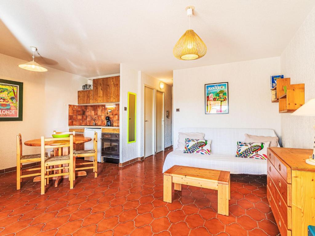 Apartment Adelaïde by Interhome - 2