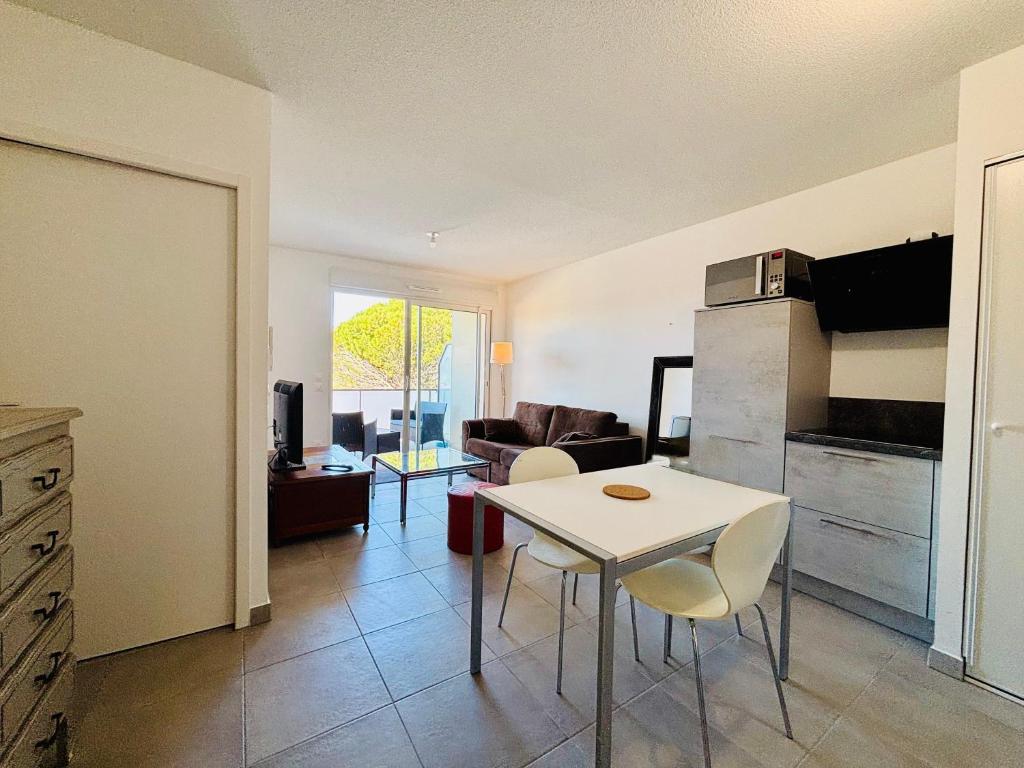 L appart, direct beach access, free parking secur - 4