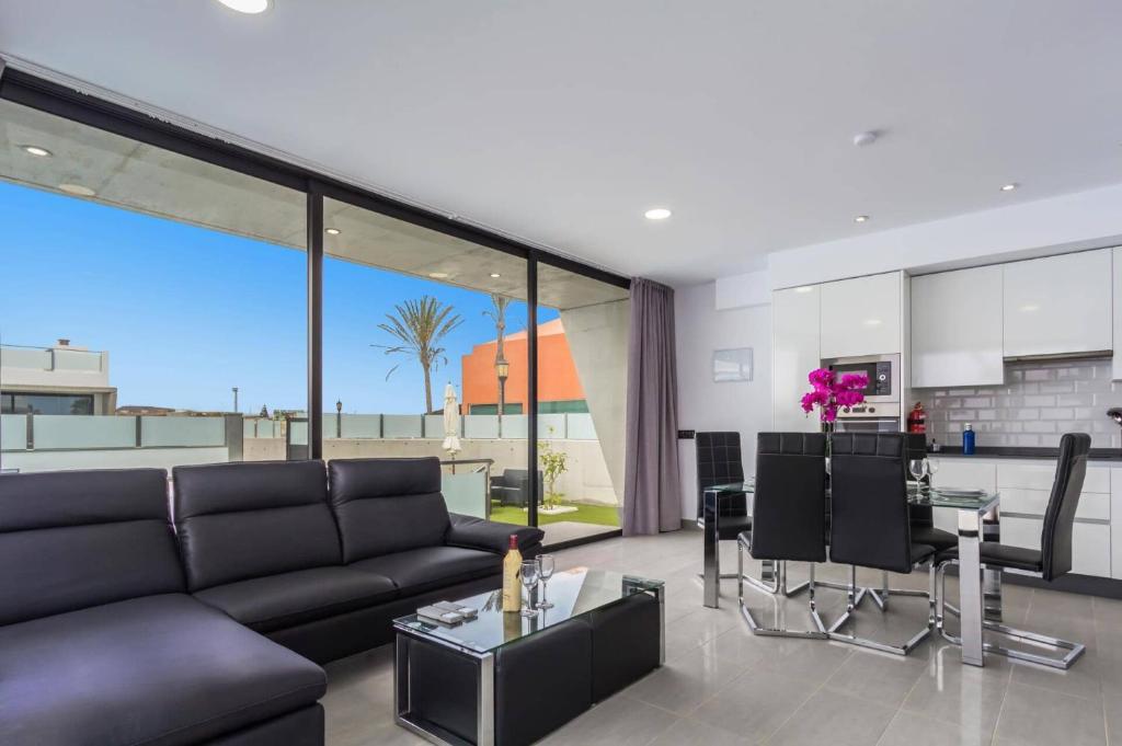 Villa Suenos by Villa Plus - 4