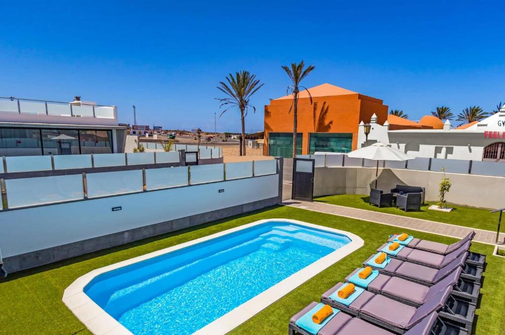 Villa Suenos by Villa Plus - 2