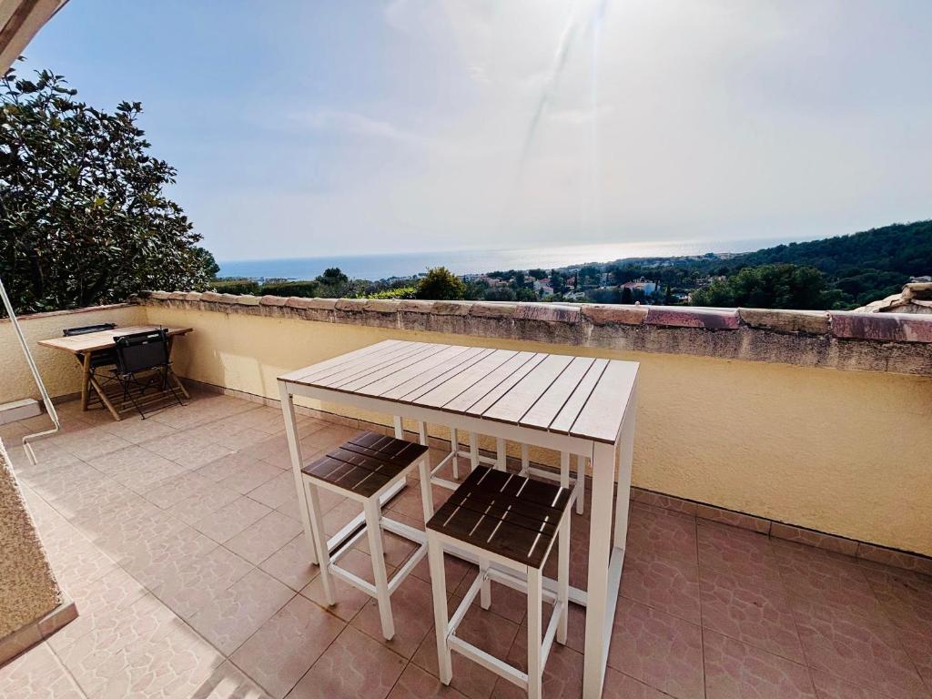 Magnifique T4 Haut de Villa Vue Mer-3 Chambres - 2