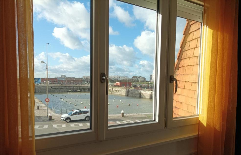 Côte d'Opale 2 chambres Vue sur le port de plaisance 4 pers maxi - 5