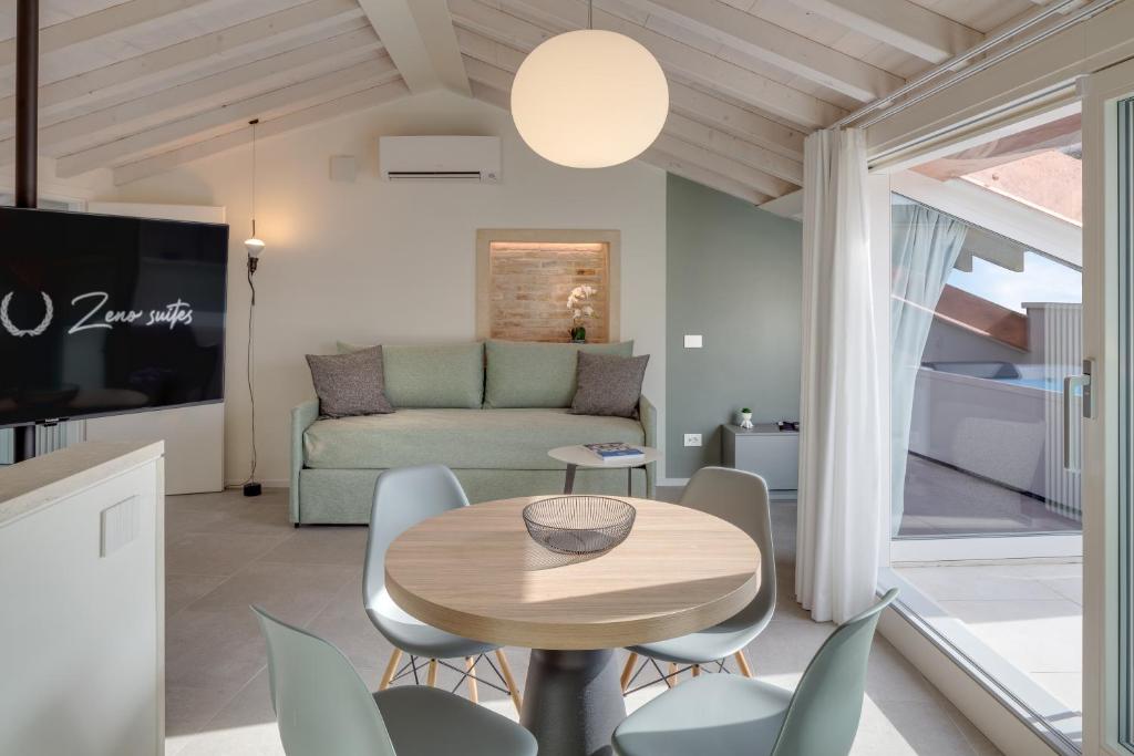 Zeno Suites - 3