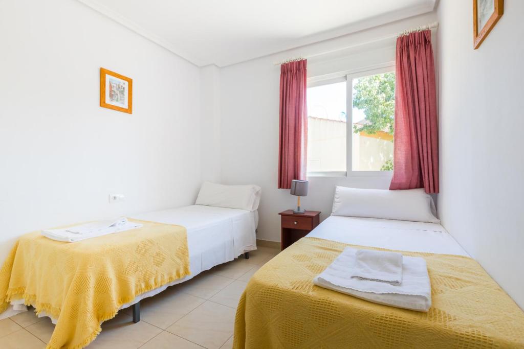 Coastal Living fully equipped 200m from the Beach - 5