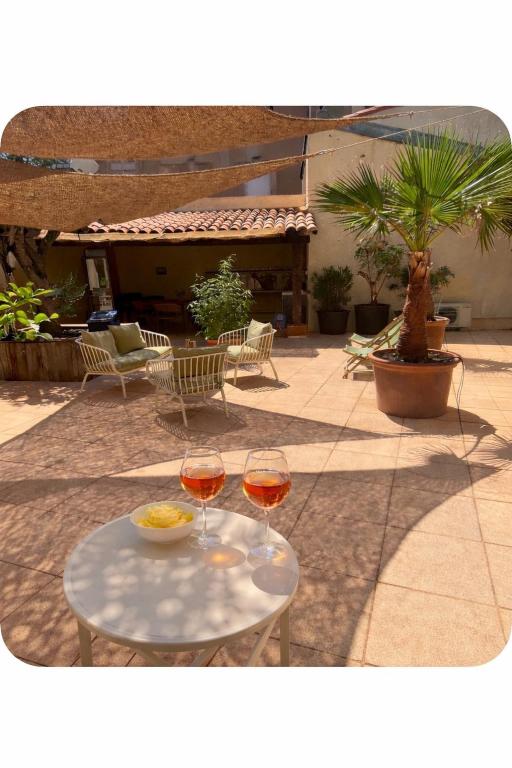 Maison de Charme avec Patio et Garage Privé Sète Centre - 2