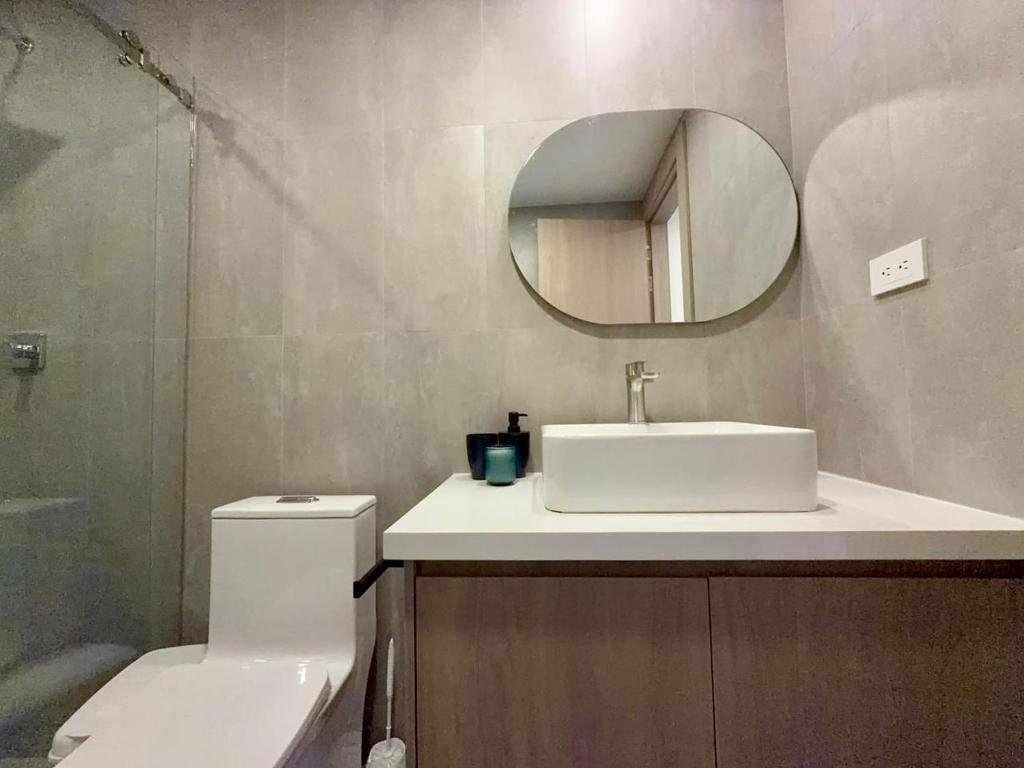 Modern and great location, free garage and wifi - 5