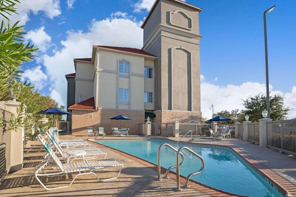 View, Garner Hotel Houston Westchase By IHG in Houston (TX)
