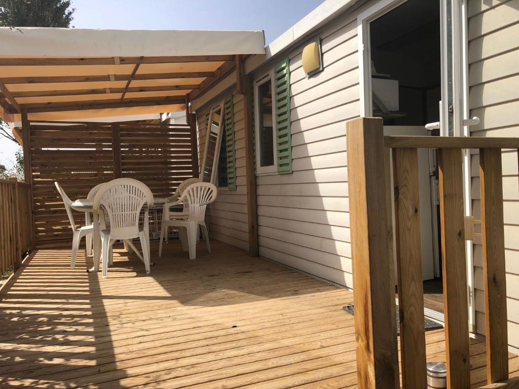 MOBILE HOME Clim-Piscine -Terrasse -Parking -6 personnes - 4
