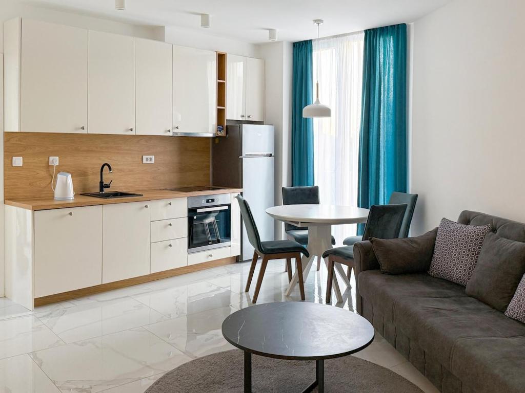 Aura Apartment - 1