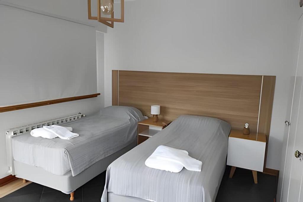 Huge modern in the heart of the city 3A - 4