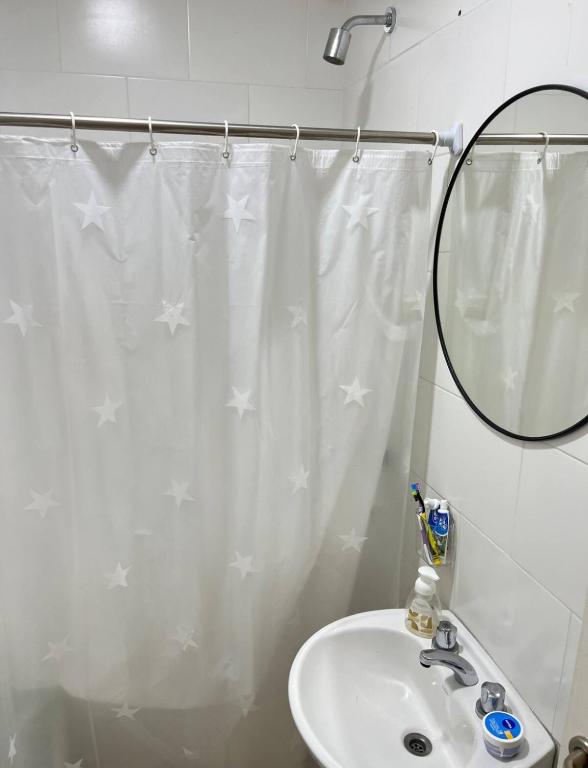 Habitación cómoda cerca del centro - 5