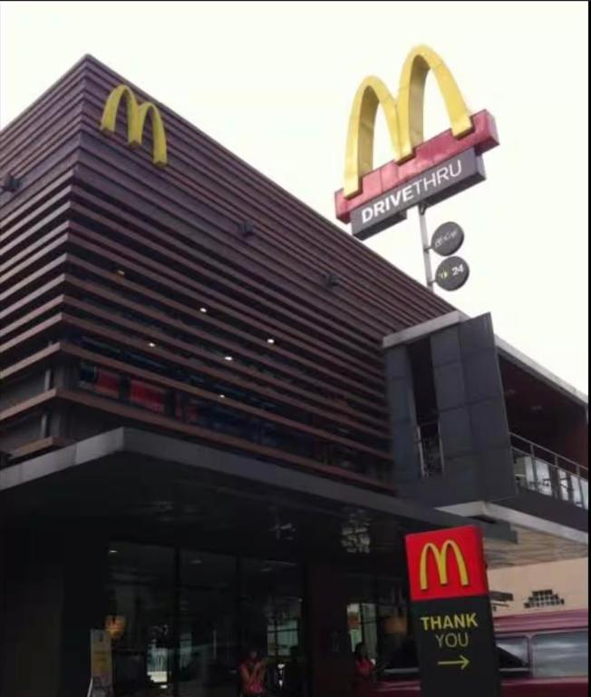 ミヤズ クリブ アイ ステイケーション トマス モラト ケソン シティ (Miya's Crib I Staycation Tomas Morato Quezon city)