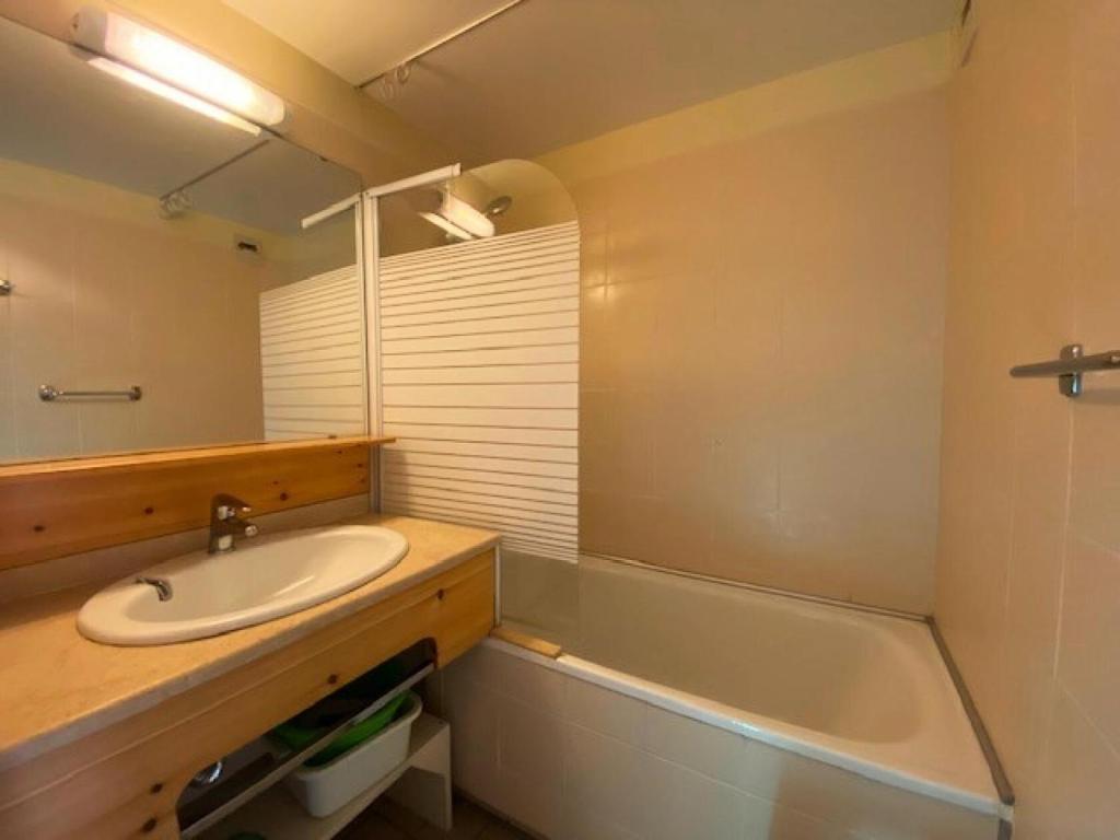 Résidence Roche Blanche - VAL THORENS location: Studio cabine pour 5 personnes dans le centre MAE-9034 - 5