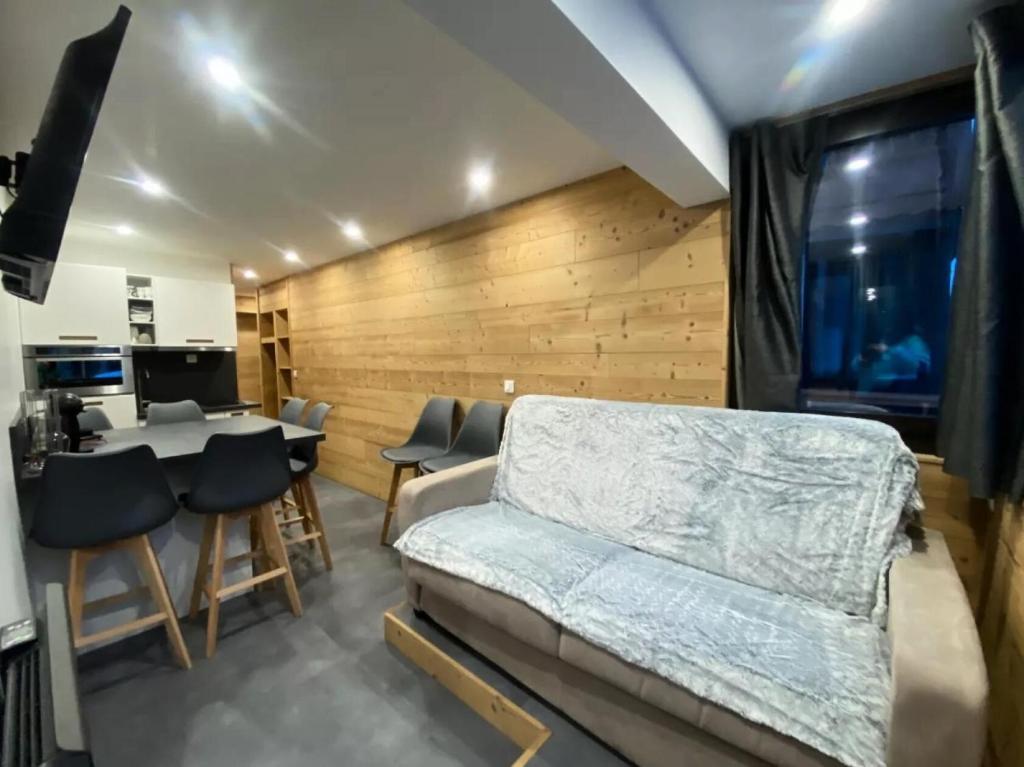 Résidence Vanoise - VAL THORENS location: Studio pour 4 en plein centre de la station MAE-9107 - 1