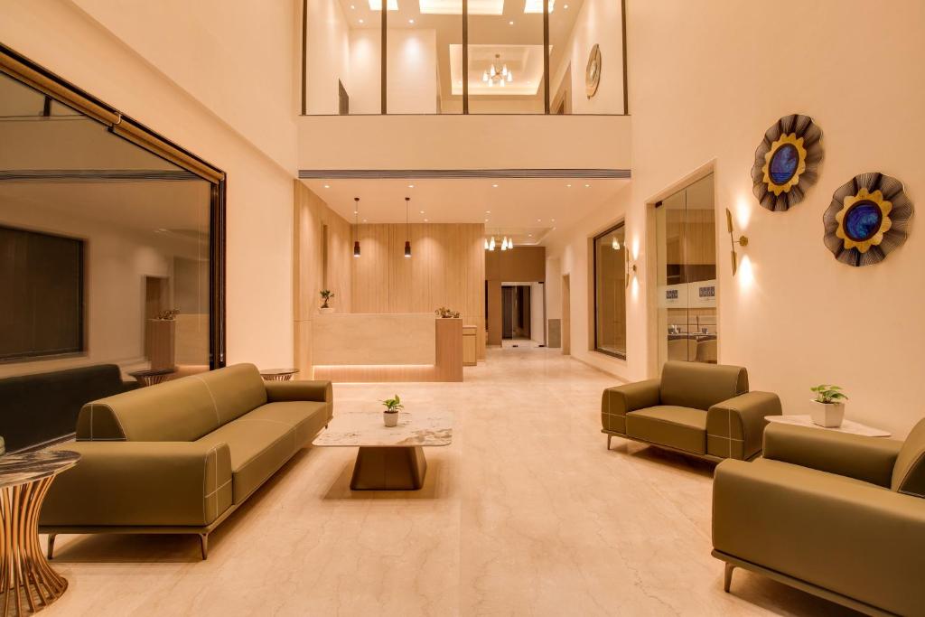 Keys Select by Lemon Tree Hotels, Vadodara フロント・ロビー