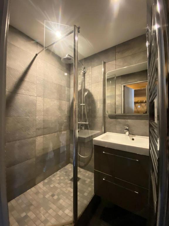 Résidence Vanoise - Val Thorens: appartement entièrement rénové aux pieds des pistes MAE-8924 - 5