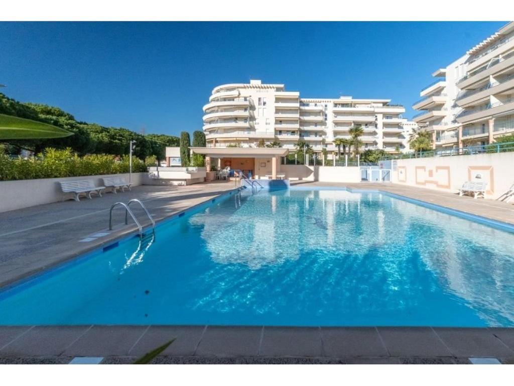 FS280-645 Appt studio cabine 4 personnes FREJUS - 1