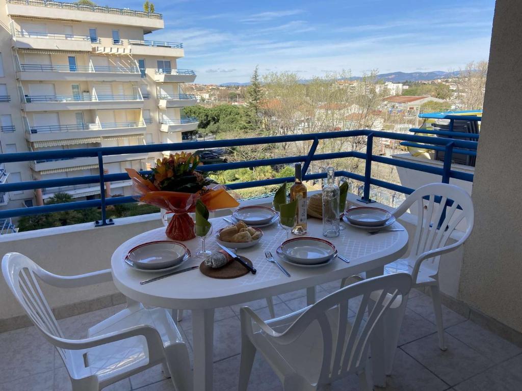 FS280-645 Appt studio cabine 4 personnes FREJUS - 2