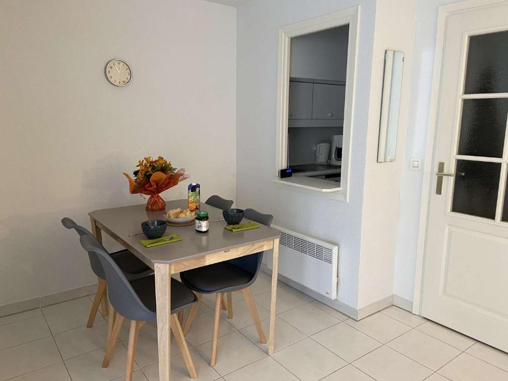 FS280-645 Appt studio cabine 4 personnes FREJUS - 5