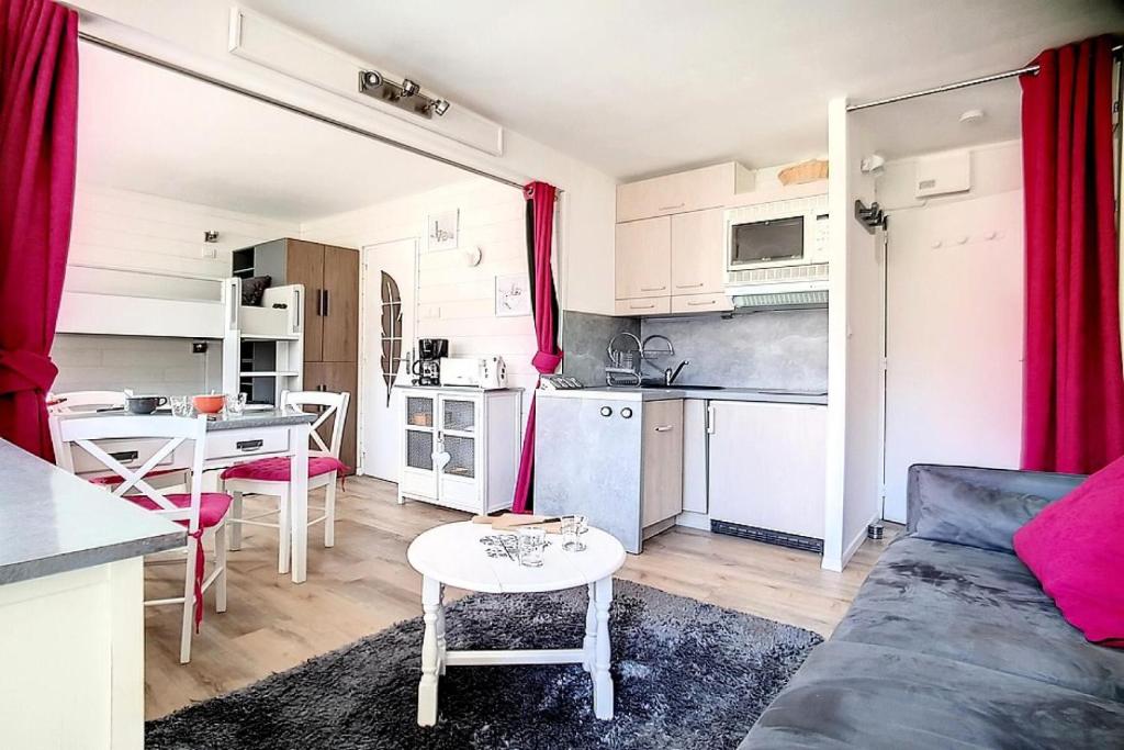 Résidence Les Lauzes - Appartement rénové · Départ et retour ski aux pieds · MAE-1444 - 2