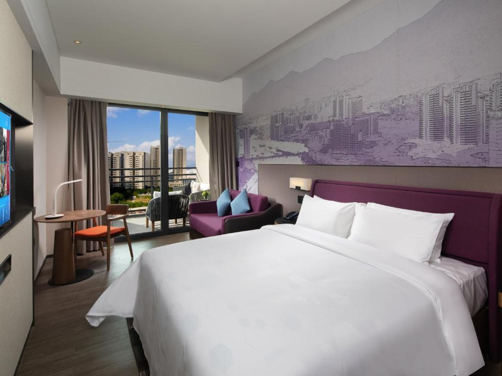 햄튼 바이 힐튼 수영장