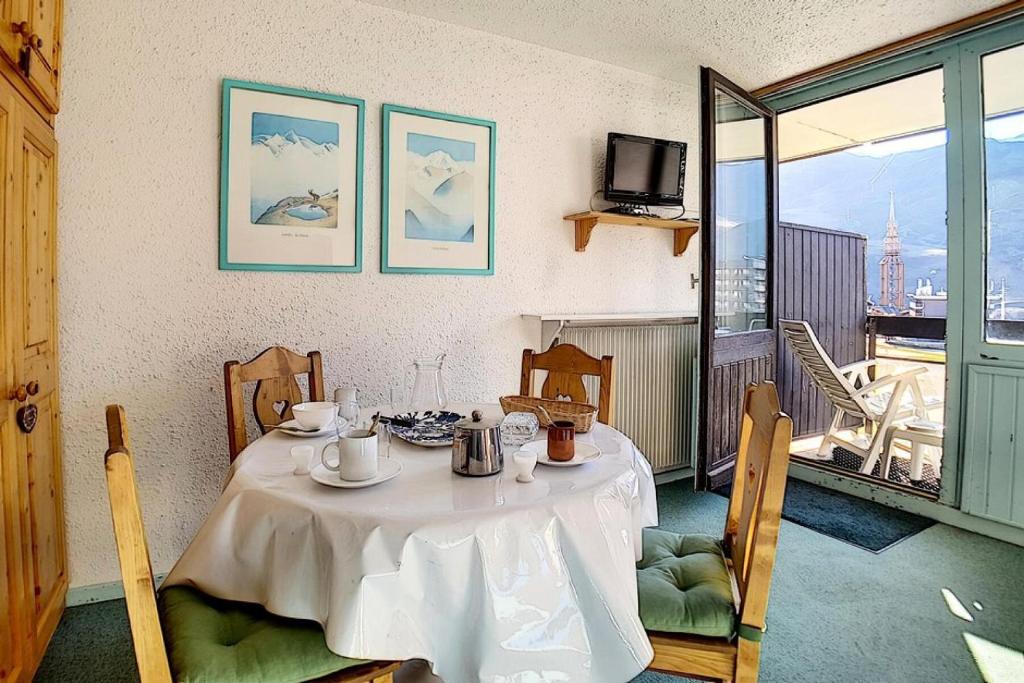 Résidence Aravis - Studio fonctionnel · Départ et retour skis aux pieds · Balcon MAE-3374 - 4
