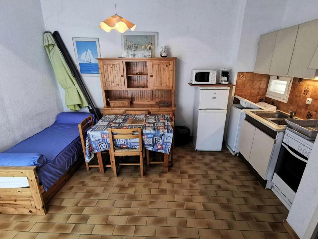 Résidence Les Zodiaques - Appartement 2 Pièces 4 couchages PORT LEUCATE. Réf: 1ZOD_K7 MAE-4904 - 2