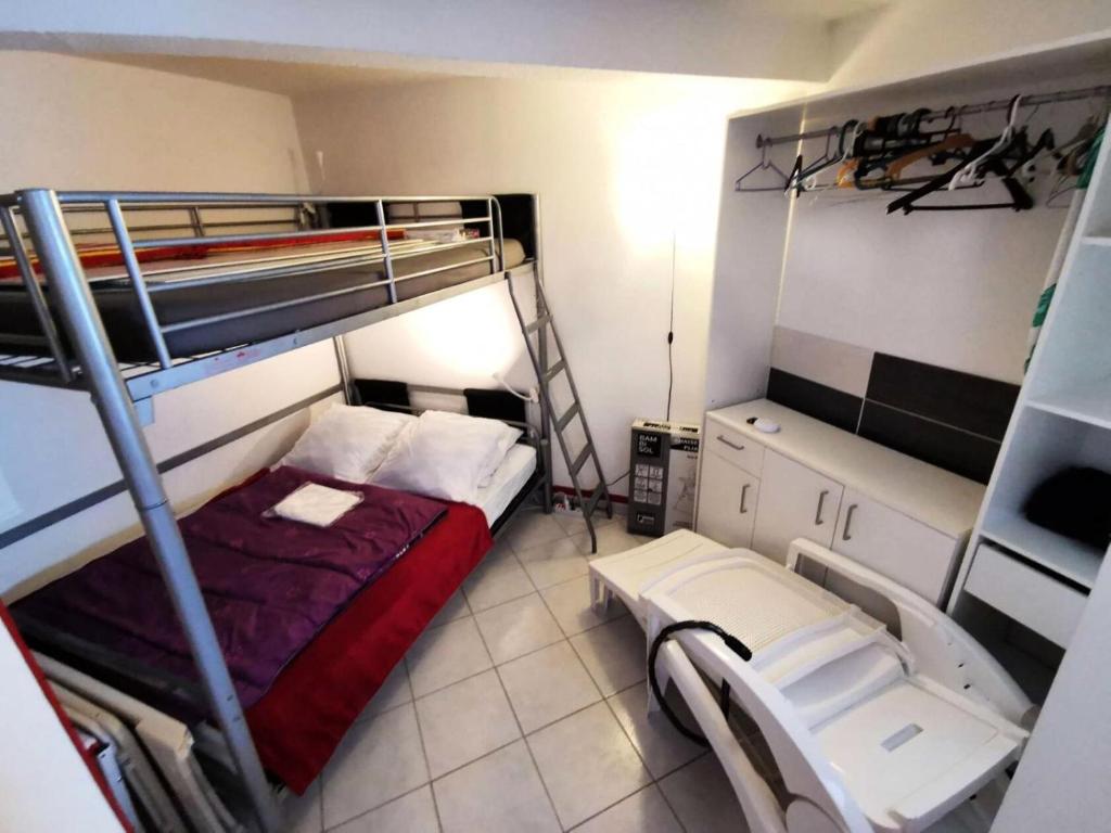 Résidence Copacabana - Coquet appartement deux pièces avec terrasse à Port Leucate. Réf: 1COP_101A MAE-6824 - 4