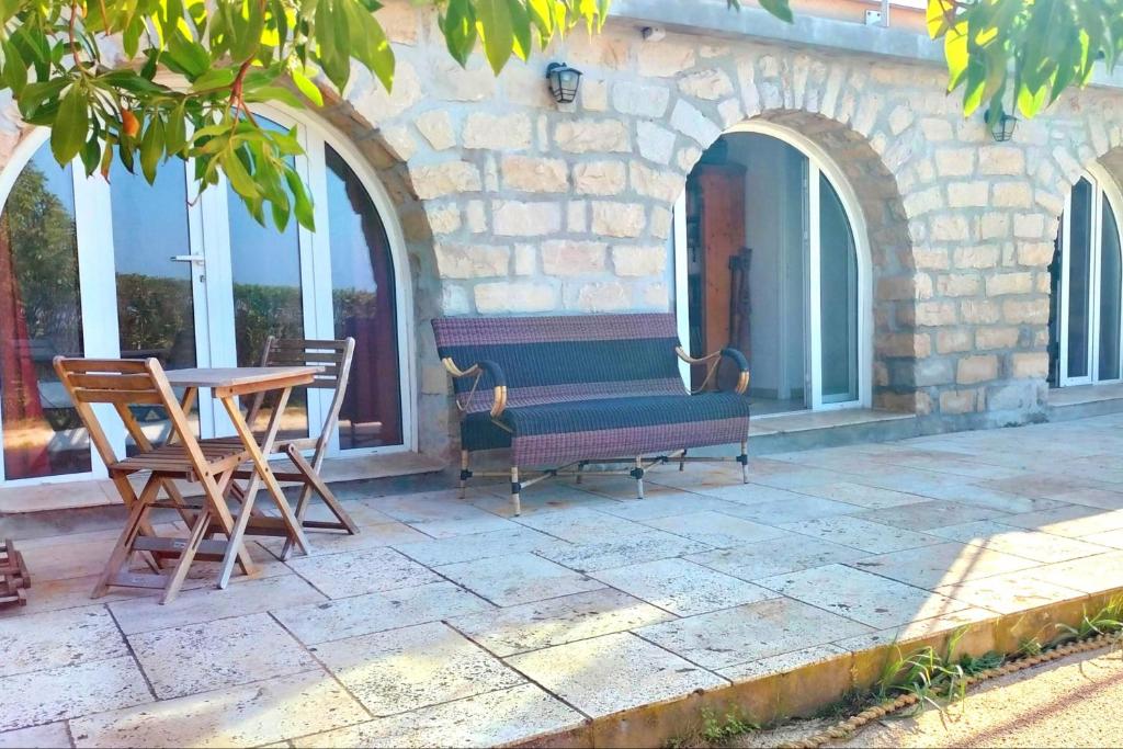 Accès privé mer et jardin à Sanary-sur-Mer - 1