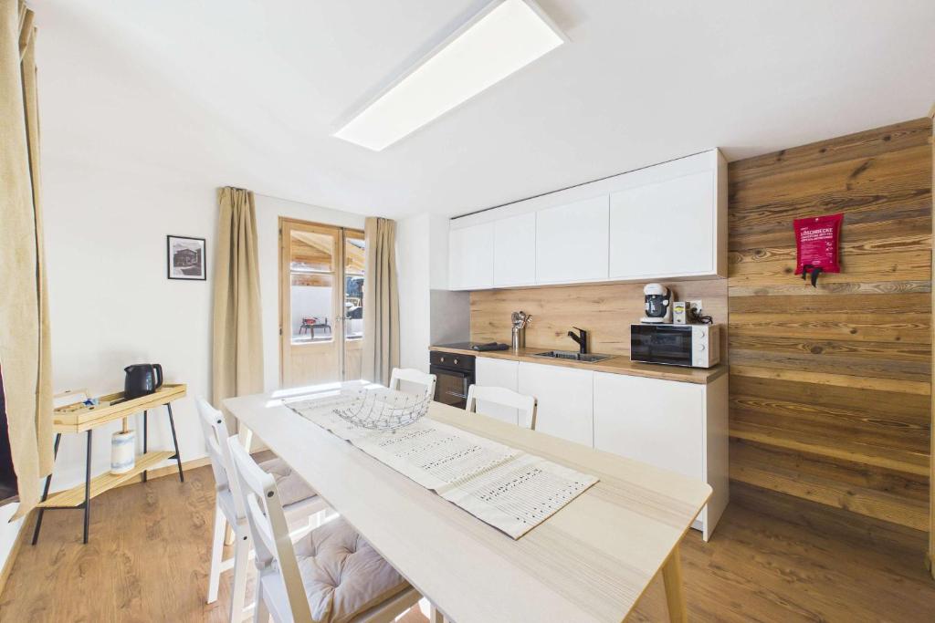 Family Apartment near Zermatt with Stunning Views - 4