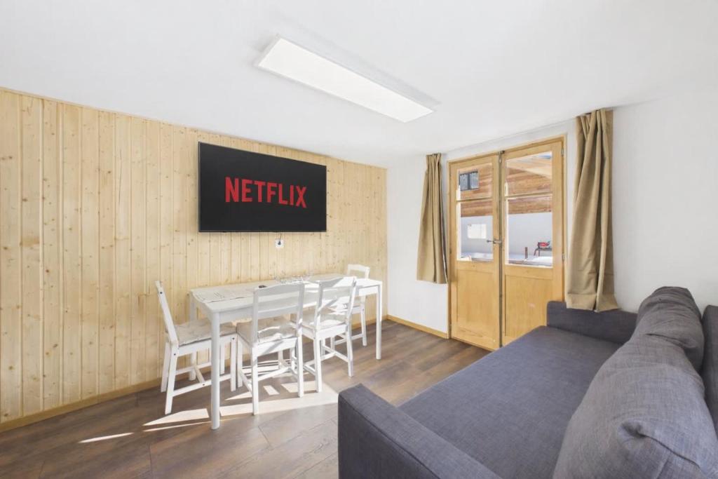 Spacious Alpine Family Apartment near Zermatt - 4
