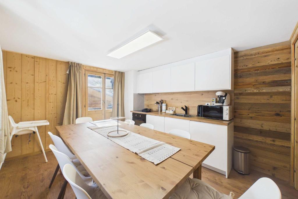 Family-Friendly Apartment for 8 near Zermatt - 3
