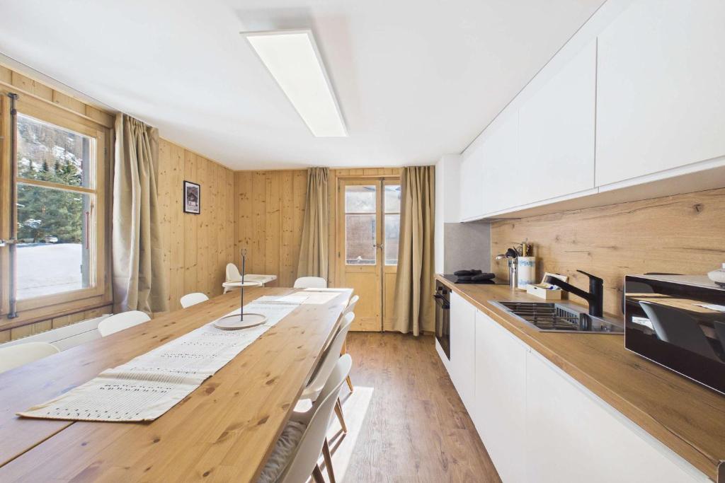 Family-Friendly Apartment for 8 near Zermatt - 4