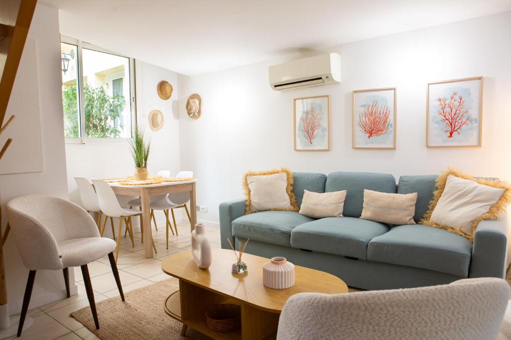 Duplex carré d'or au calme sur cour 100m de la plage - 2