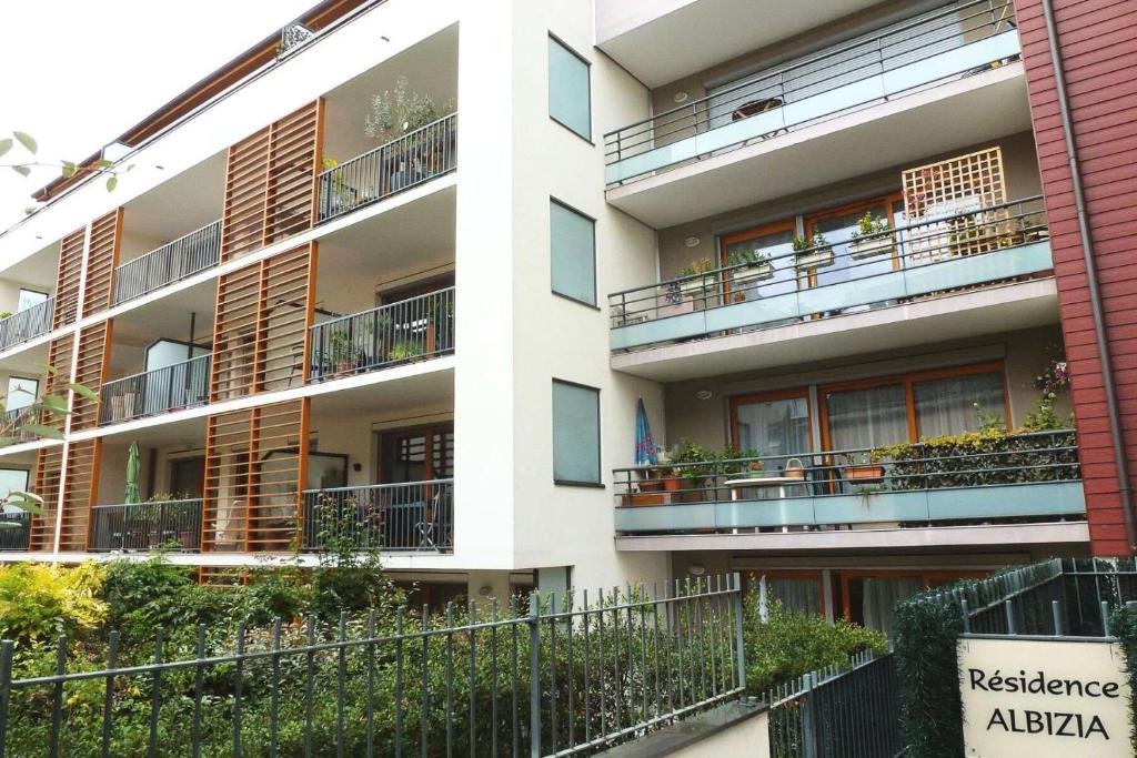 Residence L'albizia - Très agréable avec sa belle terrasse hyper centre ! MAE-6594 - 5