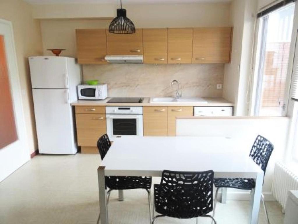 Résidence Montcalm C - Logement douillet dans Résidence avec Piscine et Tennis ! MAE-6844 - 2