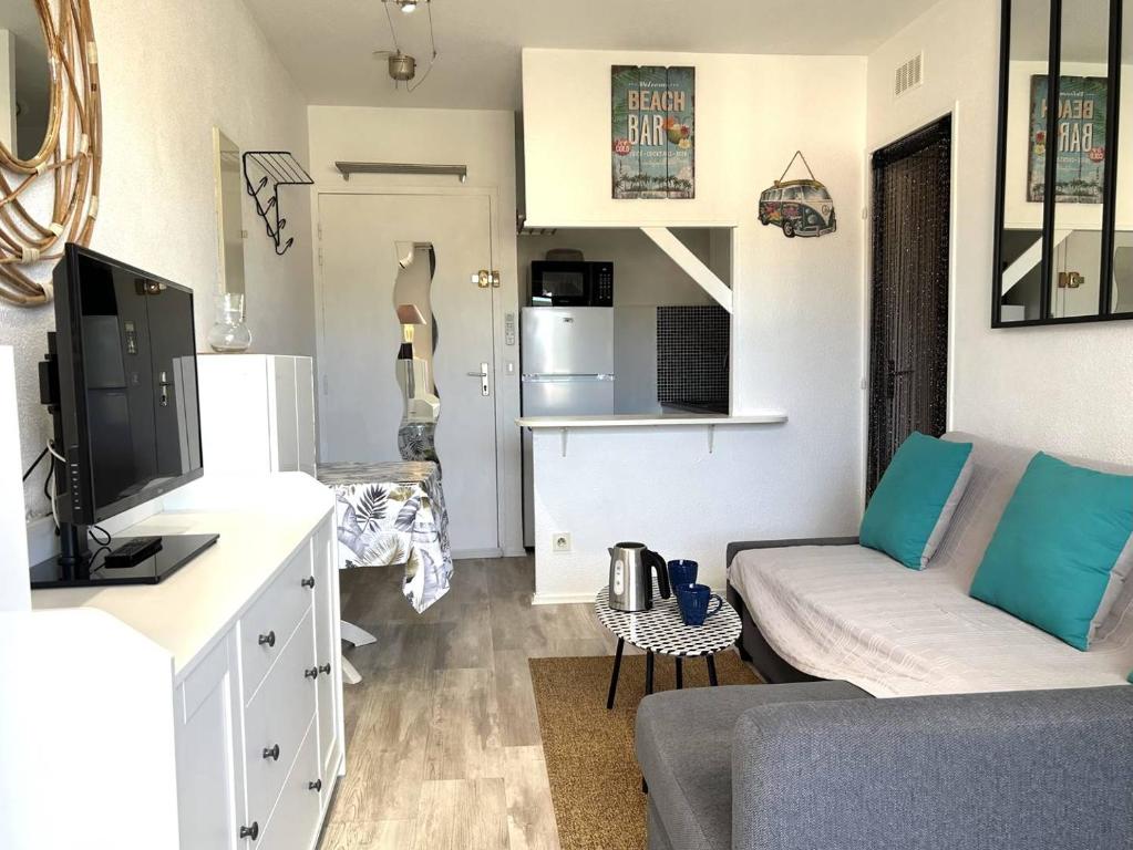 BO570-T62 Studio cabine 4 couchages BORMES LES MIMOSAS - 3