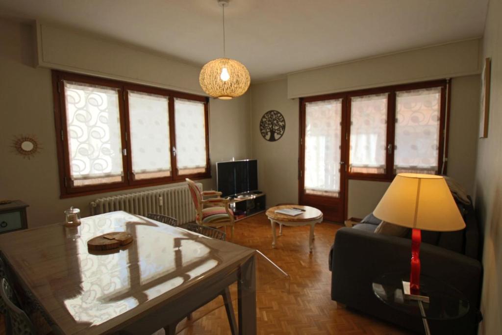 Appartement T2 55 m2 une chambre et garage - 1