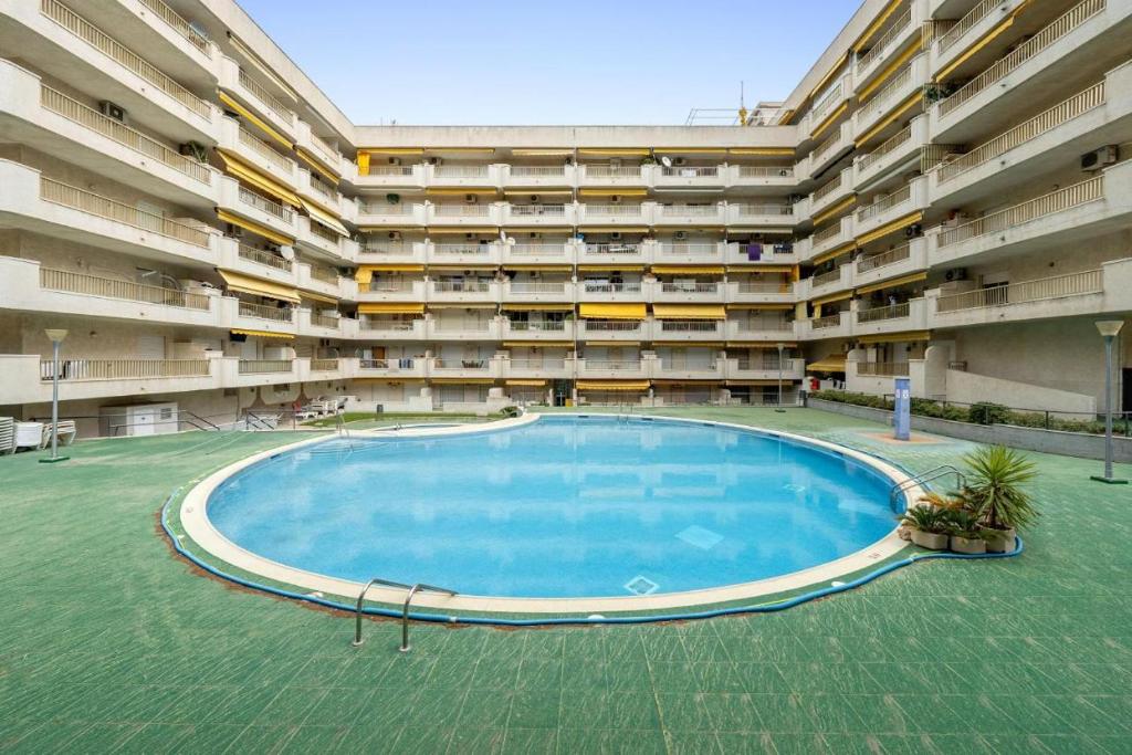 Pet Friendly + Pool + Park, Beach 2 Minutes Away (Atalaya) - 3