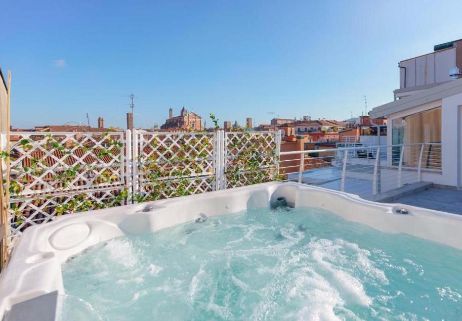 L'attico dell'Edera - Panoramic View with Jacuzzi - 2
