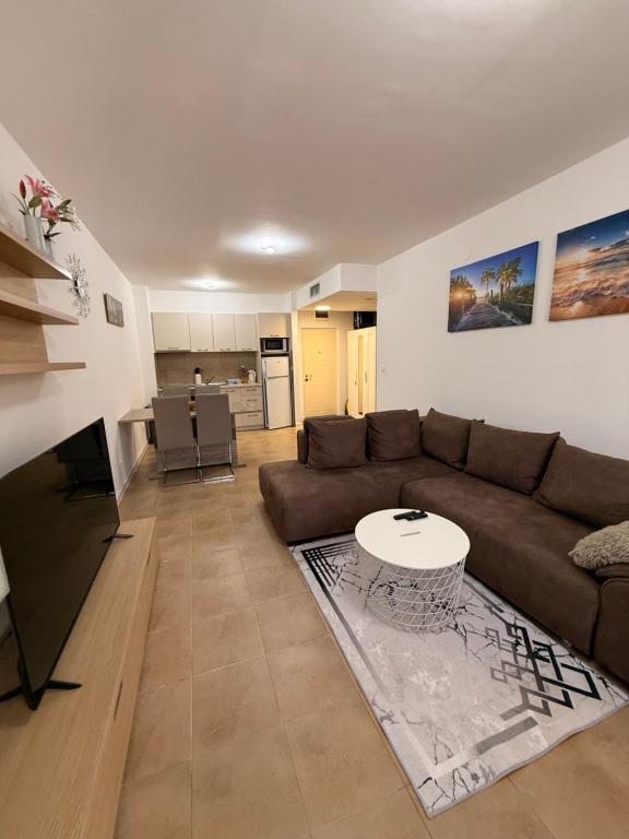 Adriatic Apartment Complex - 4