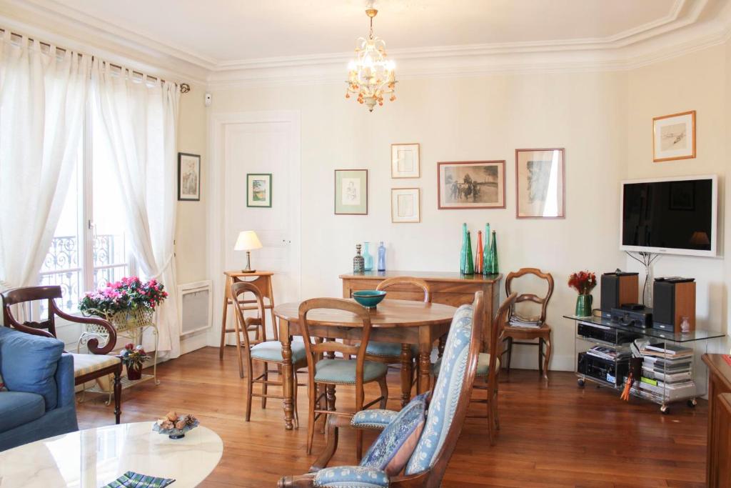 Appartement intemporel dans un immeuble hausmanien - 4