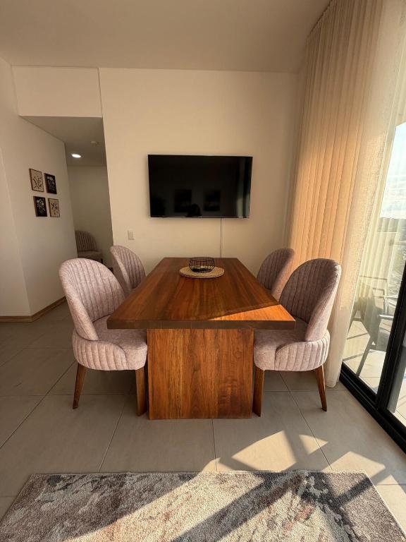 Modern apartment with a great location! - 3