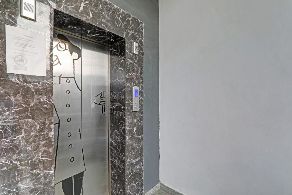 フロント・ロビー