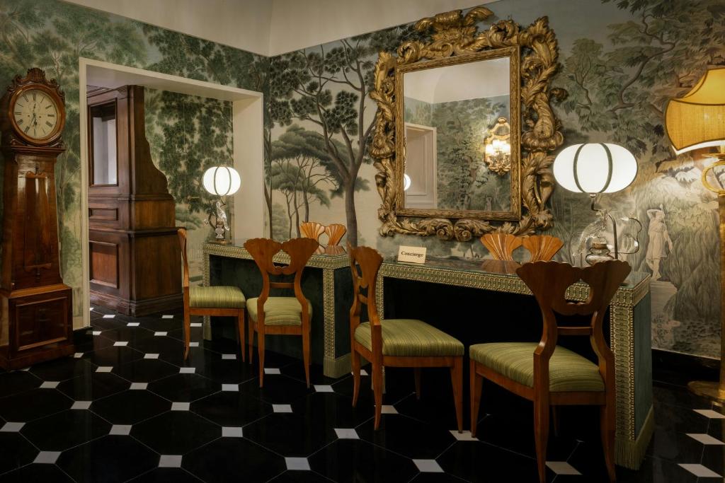 フロント・ロビー