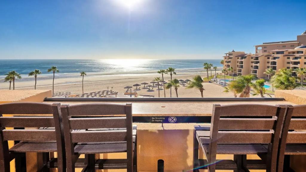 Two-Story 2-Bedroom Beachfront Penthouse at Princesa Resort - BeachBumCondos - 4
