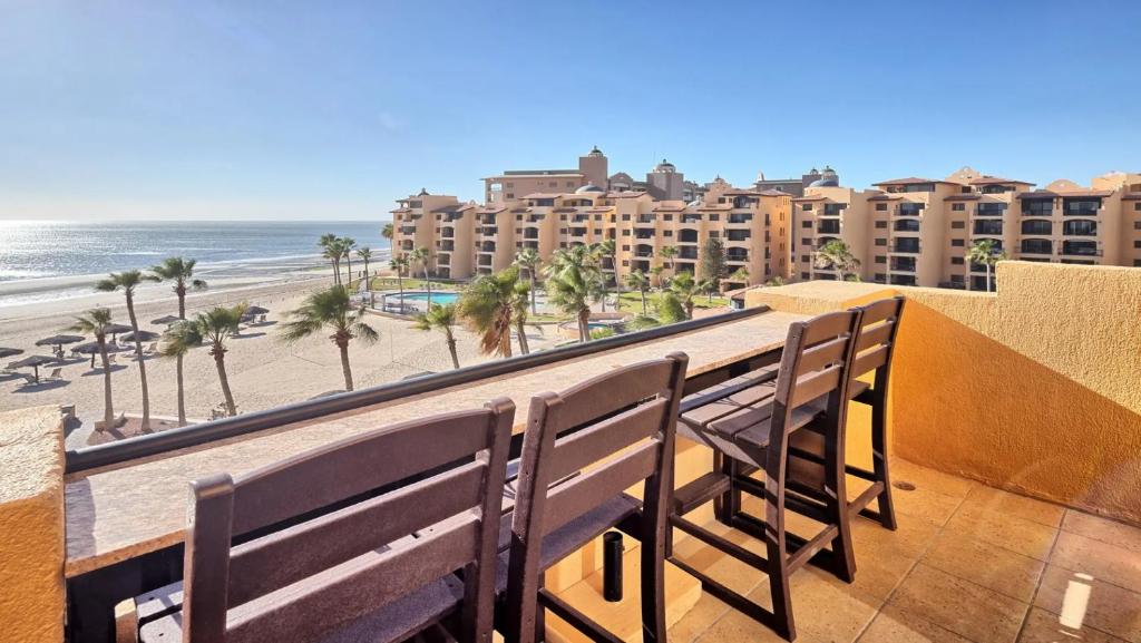 Two-Story 2-Bedroom Beachfront Penthouse at Princesa Resort - BeachBumCondos - 5