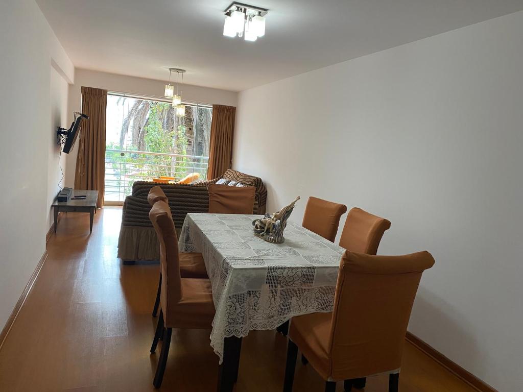 Hermoso apartamento de 3 habitaciones frente a parque en San Isidro - 2