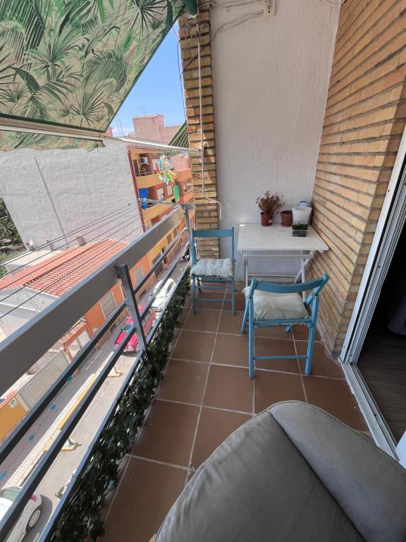 Beautiful apartment 8 minutes from the beach, with river views - 3