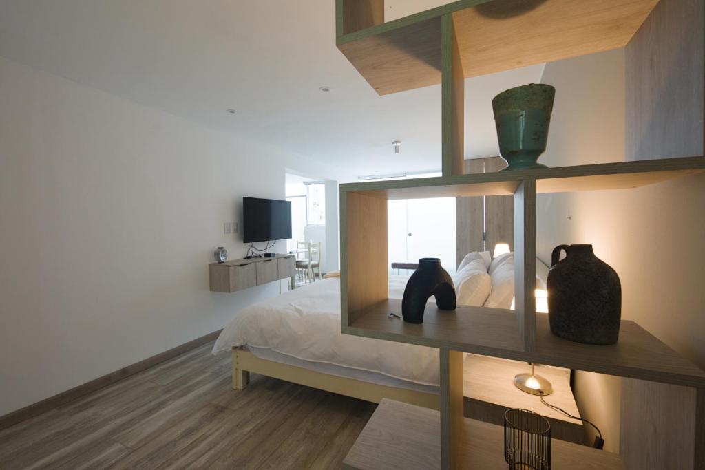 Modern 1 BR Loft in in the financial district - 5